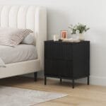 שידת לילה יוקרתית לצד המיטה בצבע שחור דגם 3074 מבית Step Up