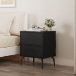 שידת לילה מעוצבת לצד המיטה בצבע שחור דגם 3072