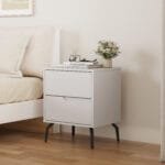 שידת לילה מעוצבת לצד המיטה בצבע סהרה דגם 3072