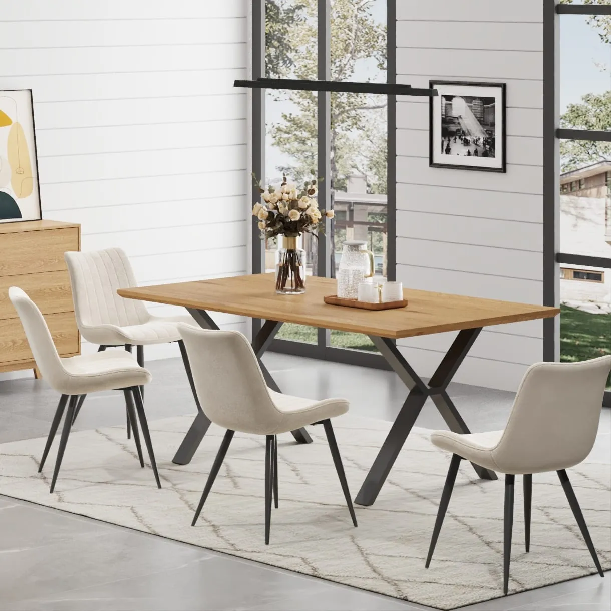 שולחן אוכל מלבני דגם 806 בגימור עץ אלון – עשוי MDF חזק בציפוי מלמין, רגלי מתכת יציבות ועיצוב מודרני חמים. מתאים ל־6–8 סועדים.