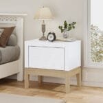 שידת לילה מעוצבת לצד המיטה בצבע לבן שילוב עץ אלון דגם 3283