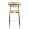 כיסא בר בריפוד דמוי עור דגם 6238 בצבע קרם עם רגליים בגוון אלון - מבט מהגב